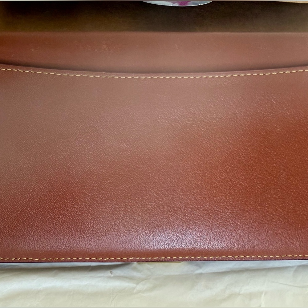 Women’s Coach Full Size Leather Wallet - Picture 3 of 9